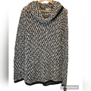 Relais Women's Black & White Cowl Neck Open Knit Long Sleeve Cozy Sweater Size L